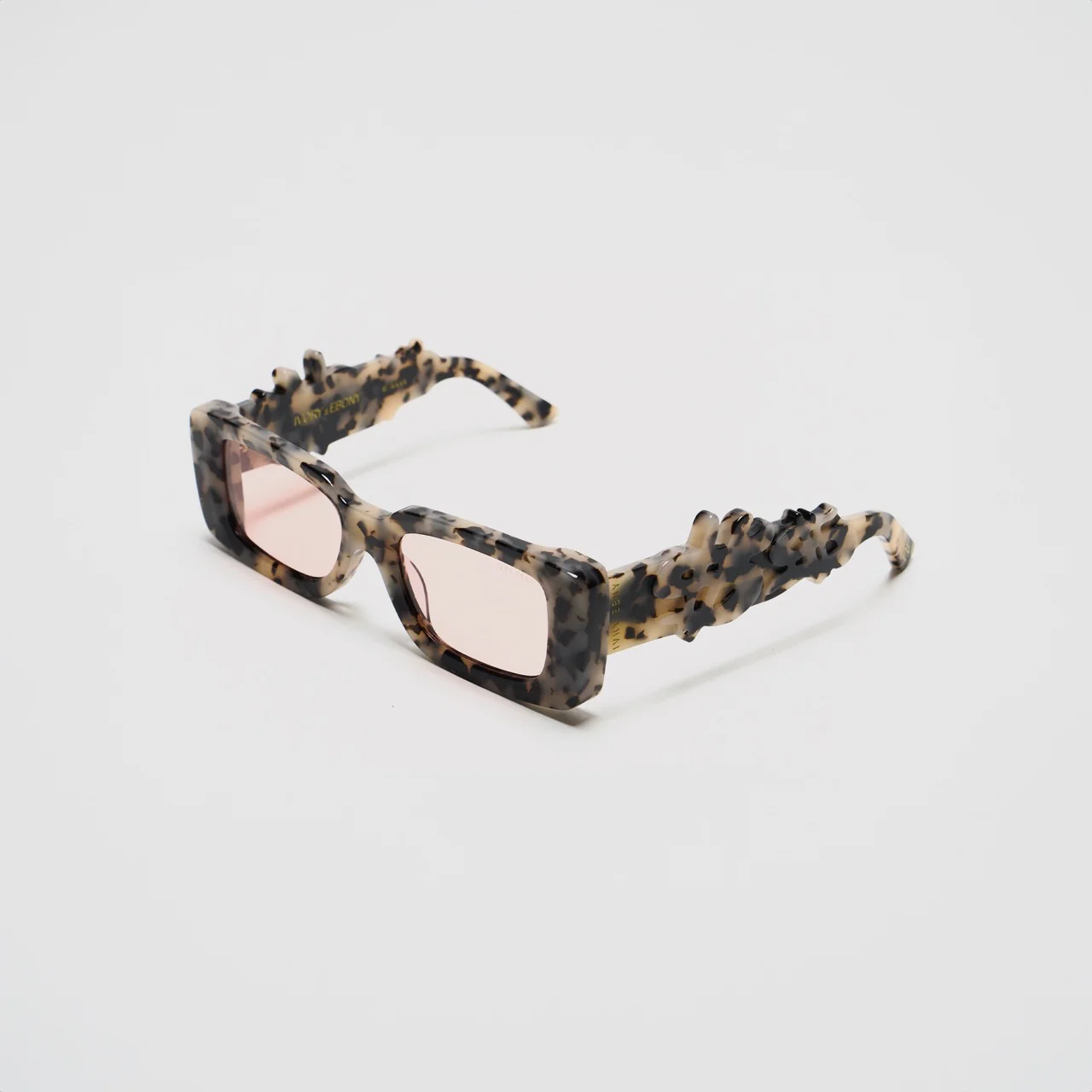 White Leopard Dollar Sunglasses - Image 3